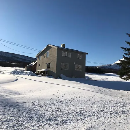 Semesterbostad House By The Sea