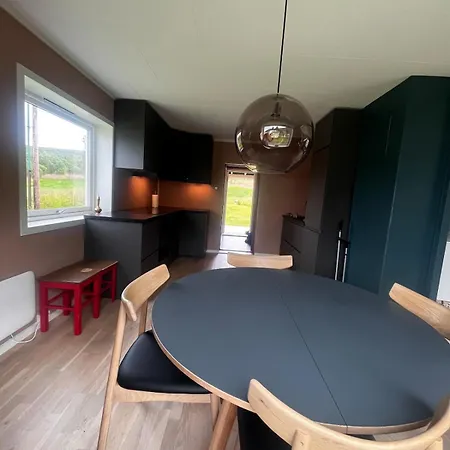 Casa vacanze House By The Sea Karlsøy
