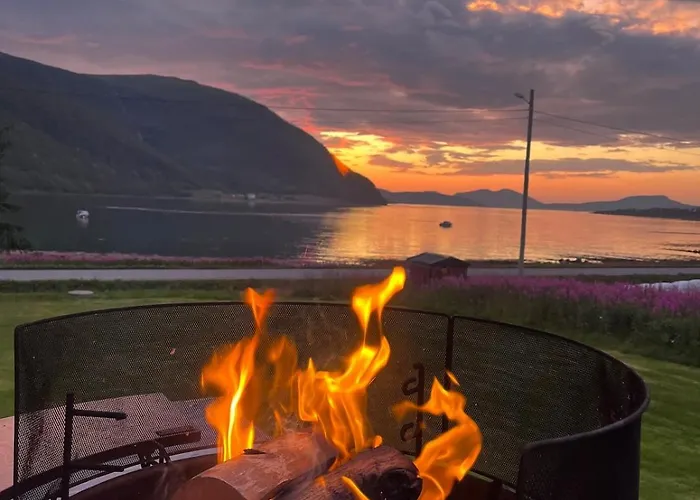 House By The Sea Karlsoy