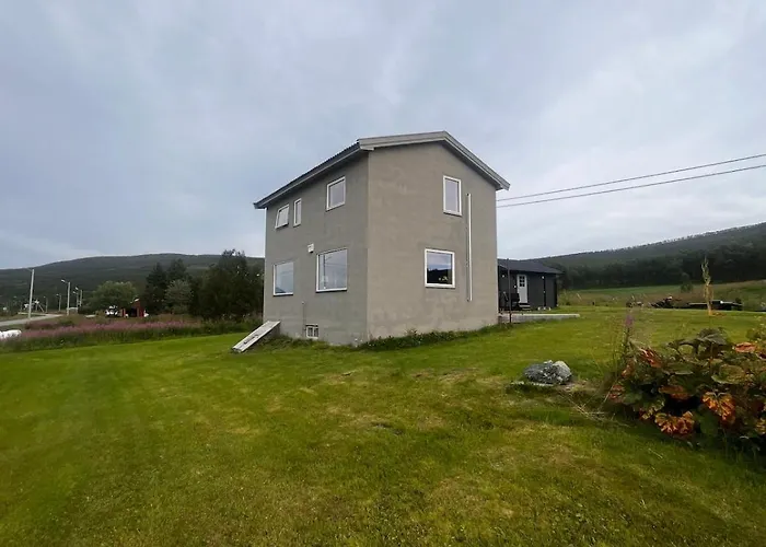 House By The Sea 度假居 Karlsøy